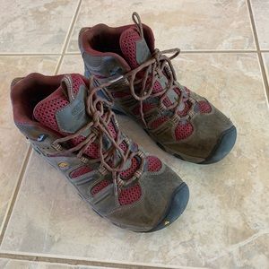 Women's Keen Hiking Boots 9.5